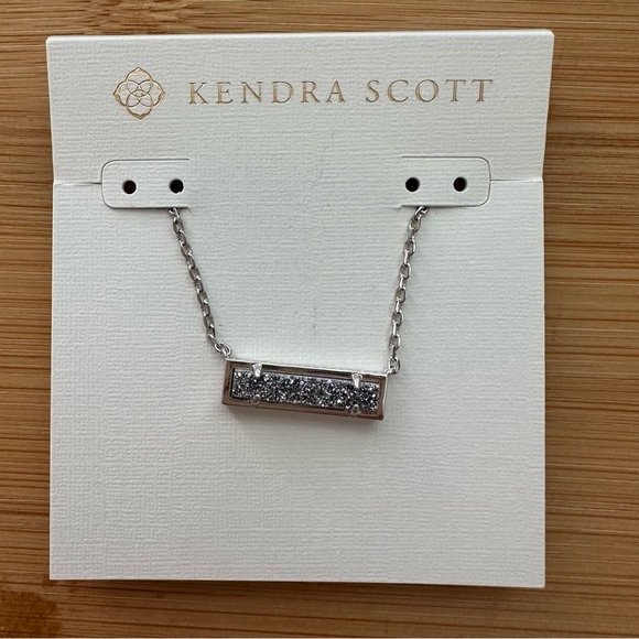 Kendra Scott Leanor Rhodium Platinum Silver Drusy Bar Pendant